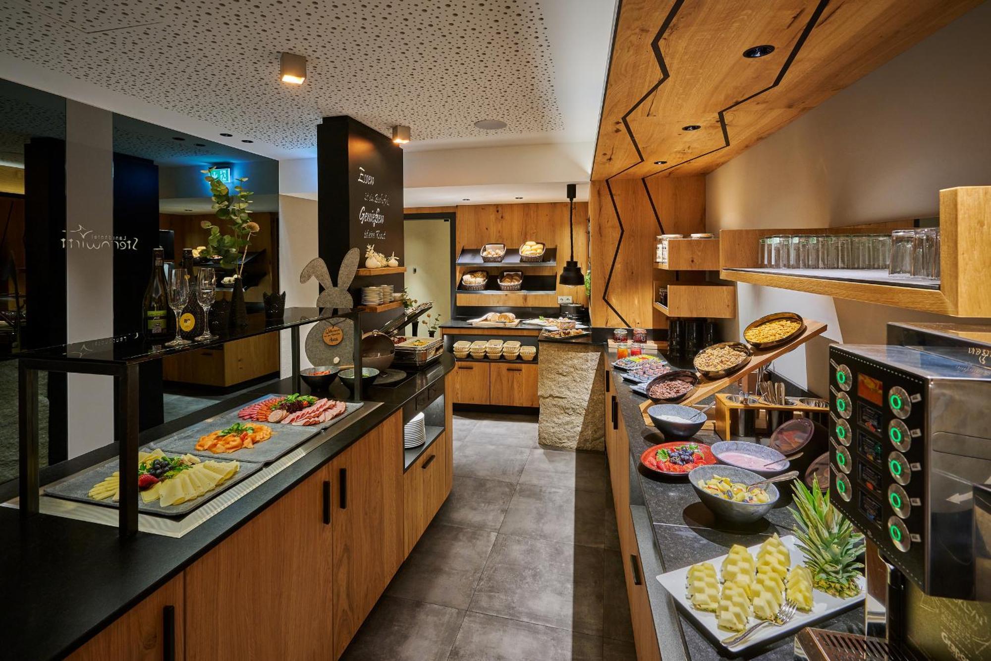 Sternwirt - Wellnesshotel Zwischen Nuernberg Und Amberg 3* Hogen